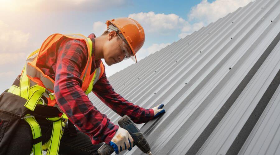 Professional gutter cleaning in Mannford, OK